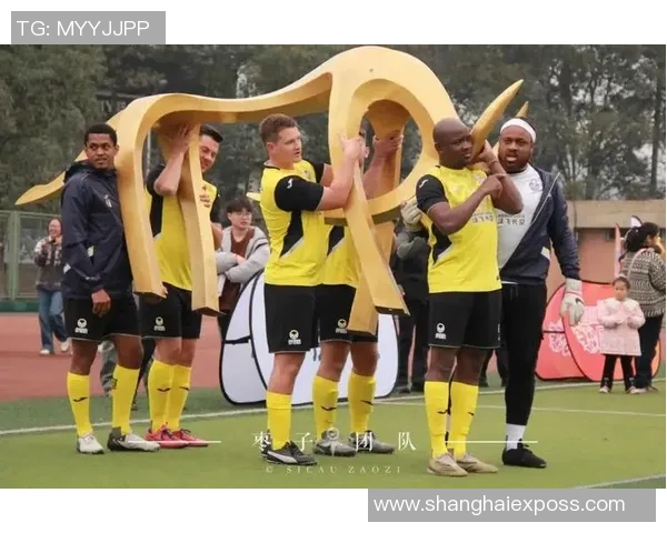 铁牛足球明星盘点及其在足球界的影响力与成就分析